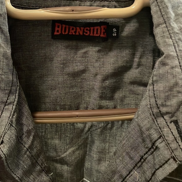 Burnside Button Down T-Shirt - Picture 2 of 2